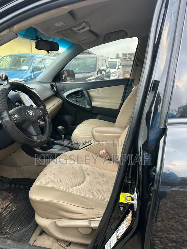 Toyota RAV4 2012 Black