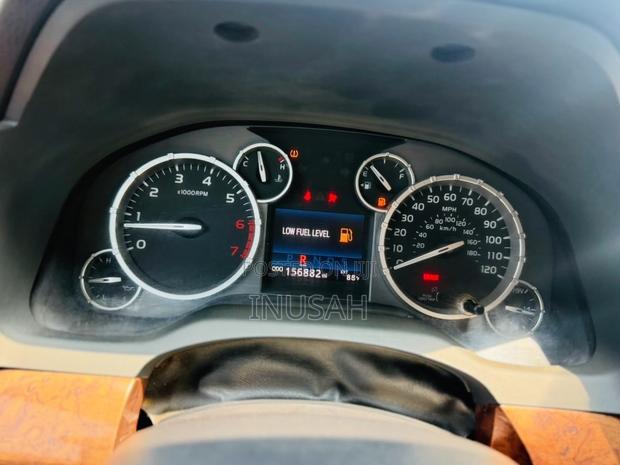 Toyota Tundra Limited 5.7L V8 4x4 CrewMax 5.6 ft. box 145.7 in. WB 2018