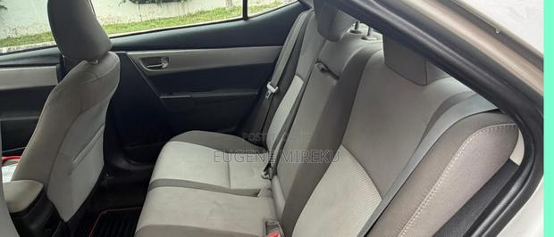 Toyota Corolla 2019 Silver