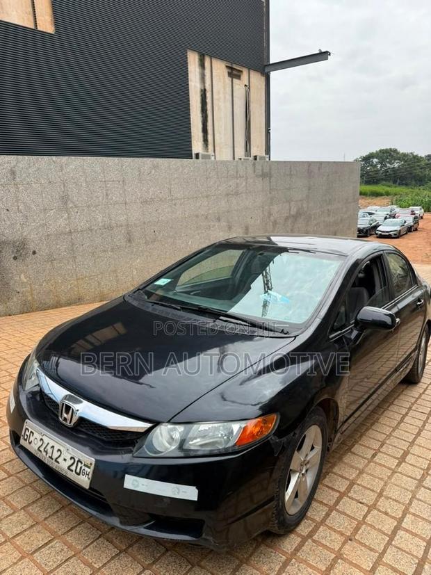 Honda Civic 1.8 5 Door Automatic 2011 Black