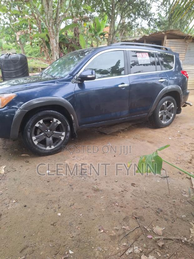 Toyota RAV4 2012 Black