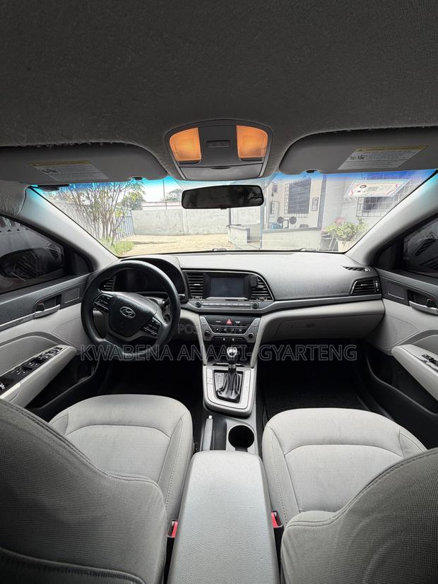 Hyundai Elantra 2018 Gray