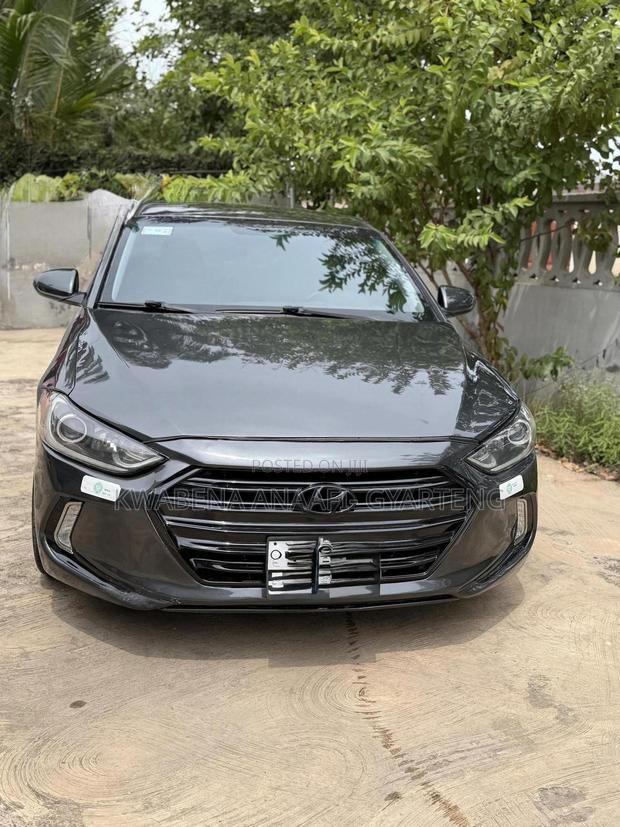 Hyundai Elantra 2018 Gray