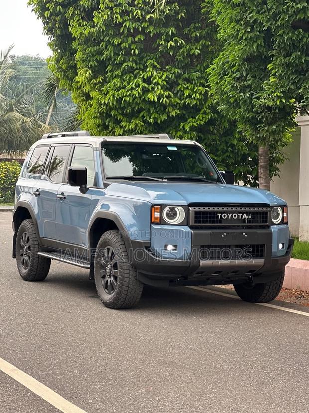 New Toyota Land Cruiser Prado 2.8 2024 Blue