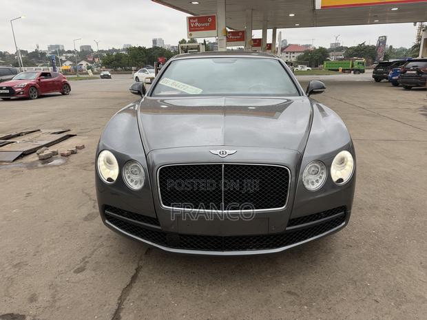 Bentley Flying Spur V8 2019 Gray
