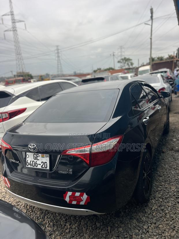 Toyota Corolla LE Eco 4dr Sedan (1.8L 4cyl CVT) 2015 Black