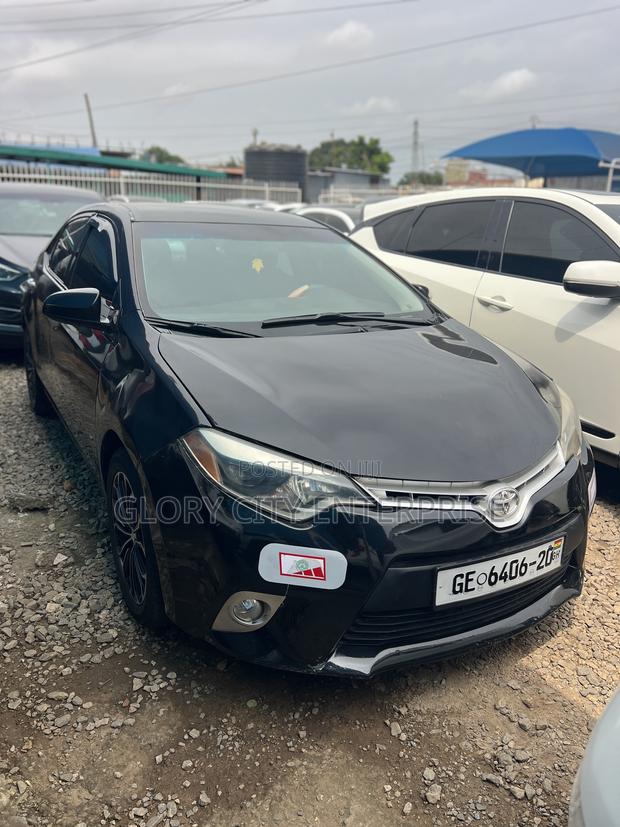 Toyota Corolla LE Eco 4dr Sedan (1.8L 4cyl CVT) 2015 Black