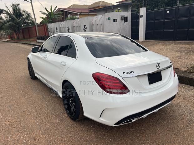 Mercedes-Benz C300 2016 White