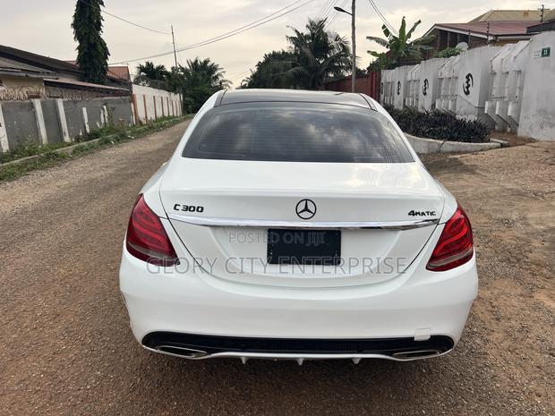 Mercedes-Benz C300 2016 White