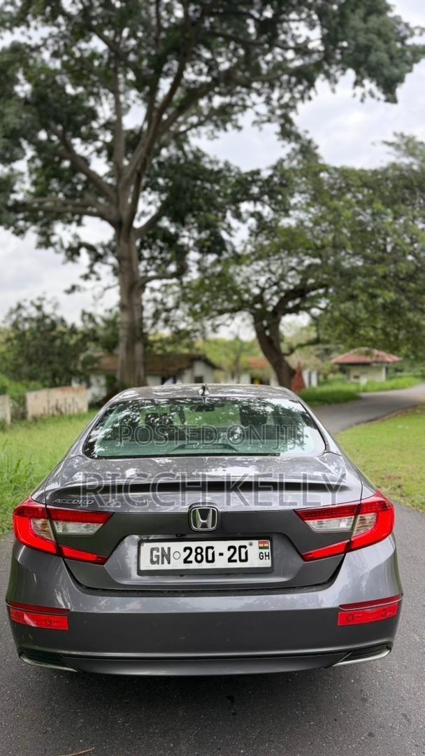 Honda Accord LX (1.5L 4cyl Turbo CVT) 2019 Silver