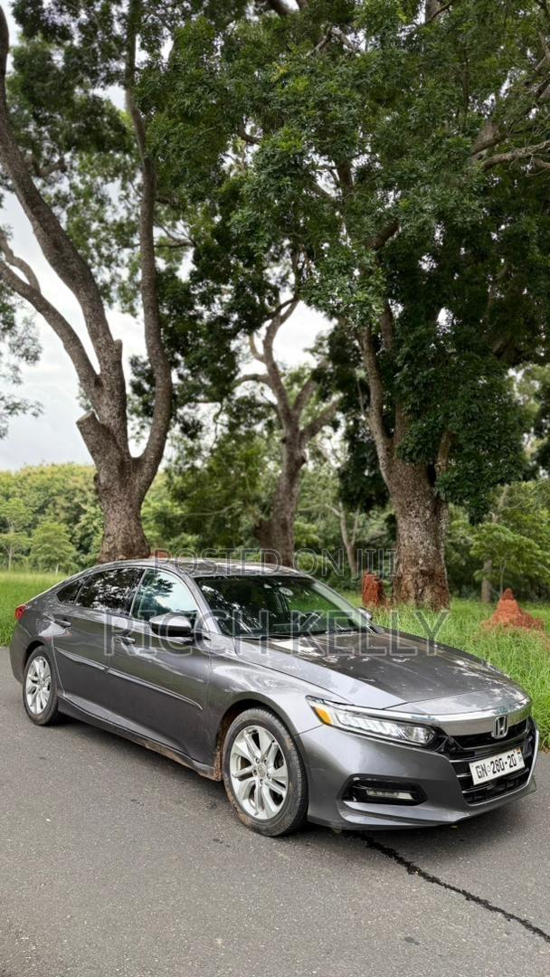 Honda Accord LX (1.5L 4cyl Turbo CVT) 2019 Silver