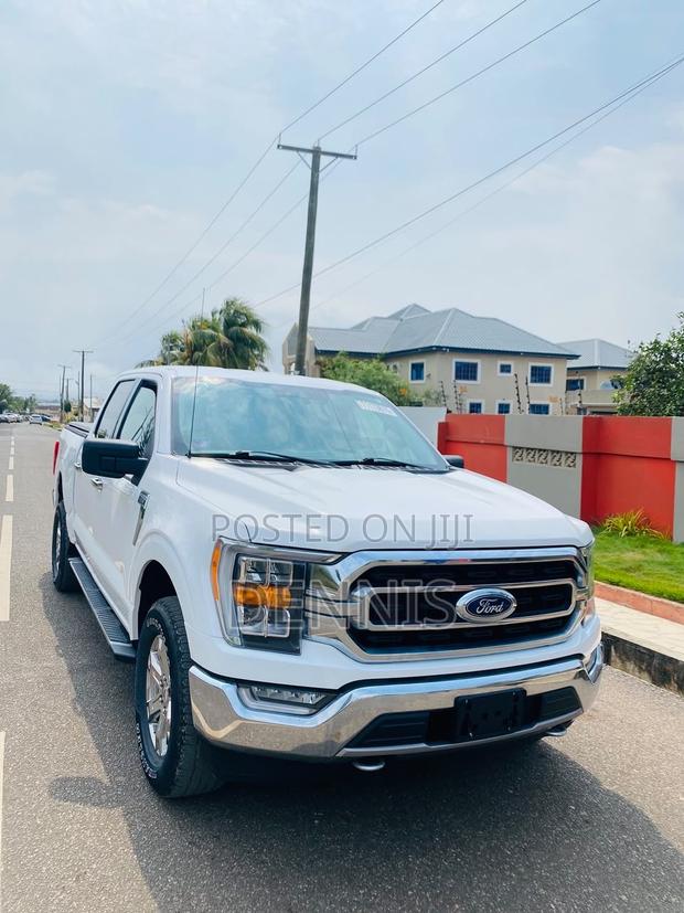 Ford F-150 XLT 2021 White