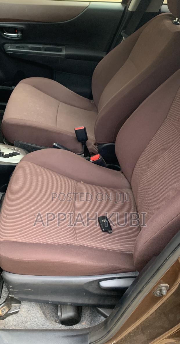 Toyota Vitz 2012 Brown
