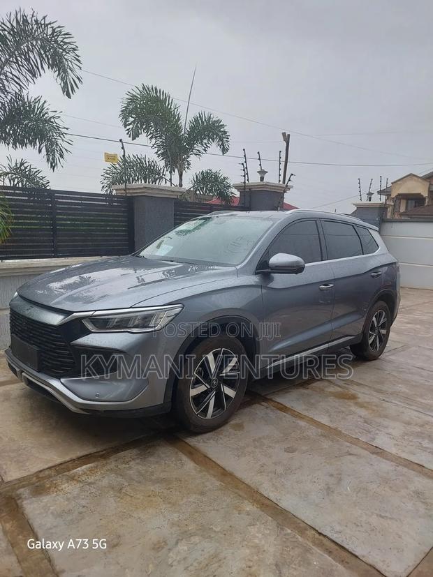 BYD Song Pro DM-i 2024 Gray