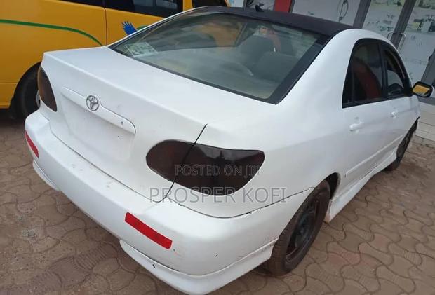 Toyota Corolla 2007 White