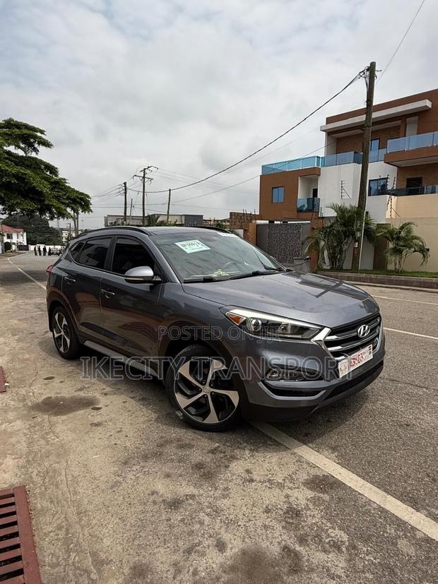 Hyundai Tucson Limited AWD 2018 Gray