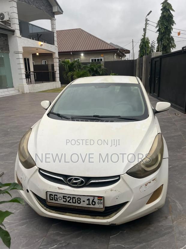 Hyundai Elantra 2013 White