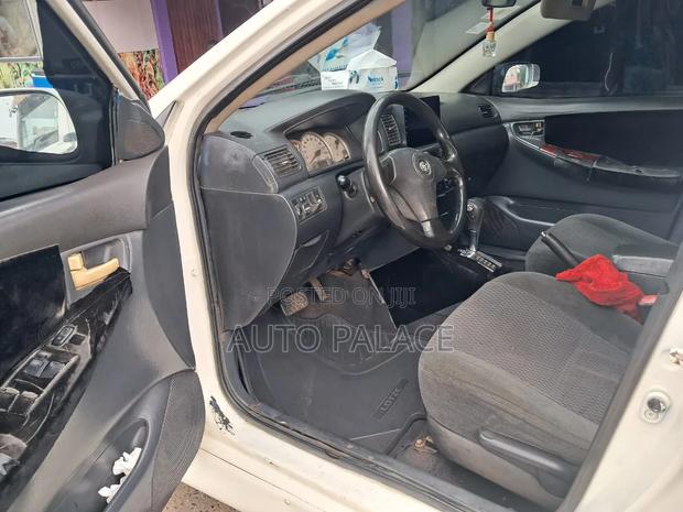 Toyota Corolla 2007 White