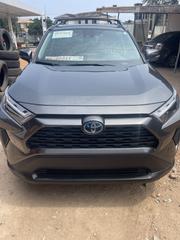Toyota RAV4 XLE AWD 2024 Gray for sale