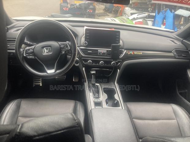 Honda Accord EX (1.5L 4cyl Turbo CVT) 2019 White