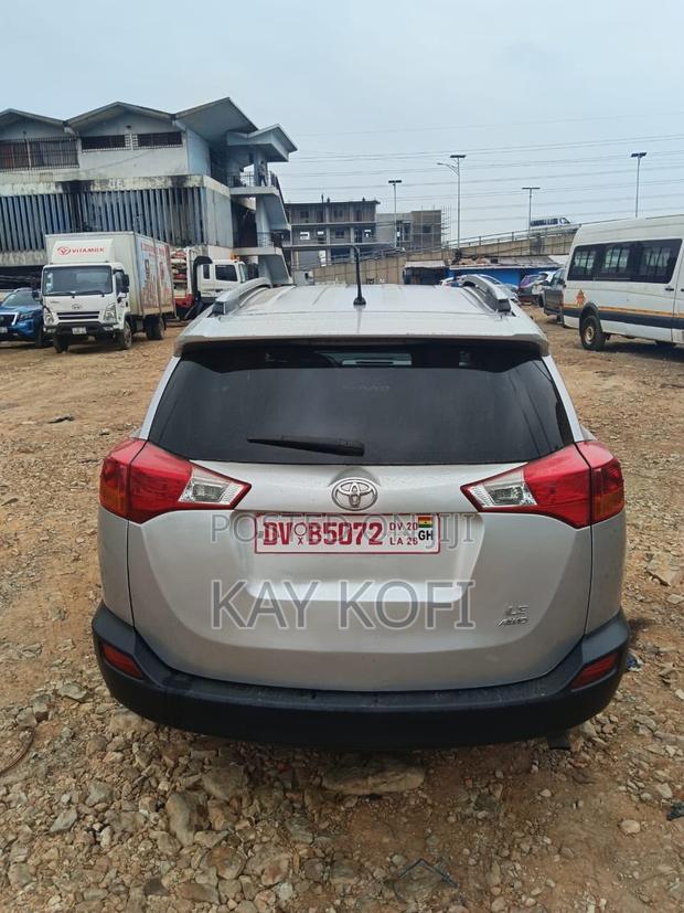 Toyota RAV4 LE 4dr SUV (2.5L 4cyl 6A) 2014 Gray