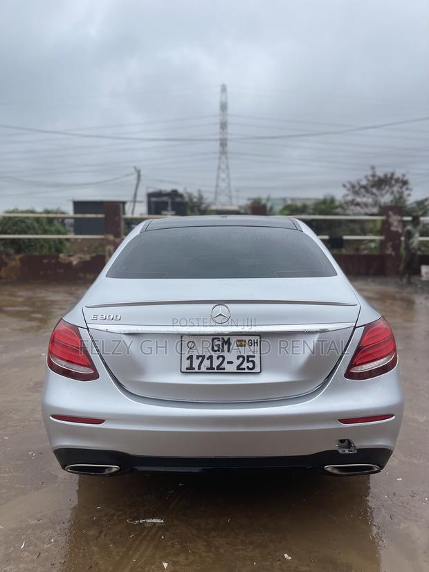 Mercedes-Benz E300 2019 Silver
