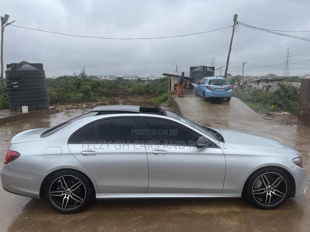 Mercedes-Benz E300 2019 Silver