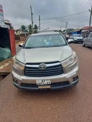 Toyota Highlander 2014 Gold for sale