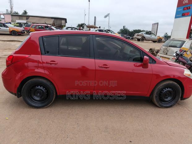 Nissan Versa 2008 Red
