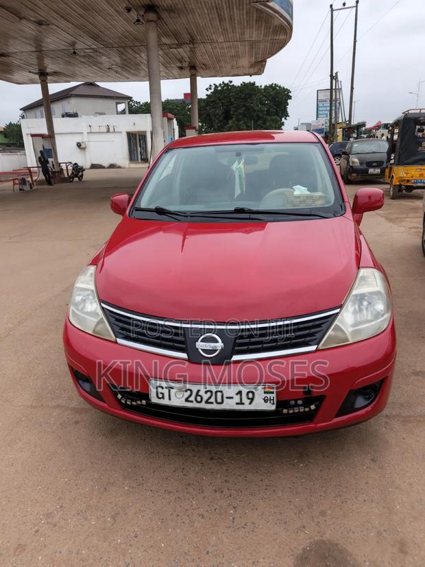 Nissan Versa 2008 Red