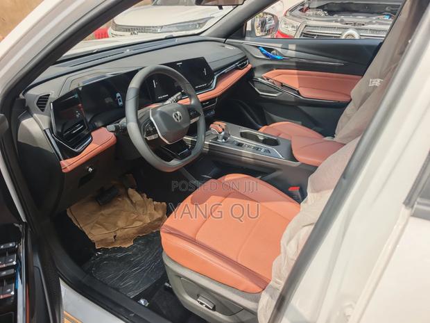 New Changan X5 Plus 1.5 Blue Core FWD 2025 White