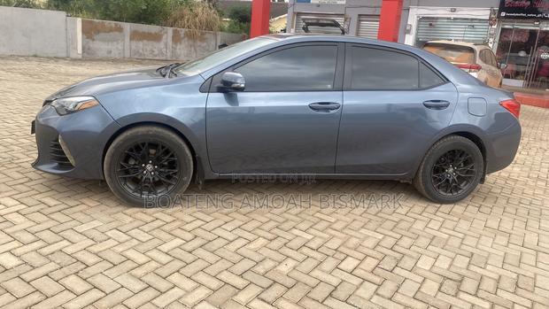 Toyota Corolla 2018 Matt Black