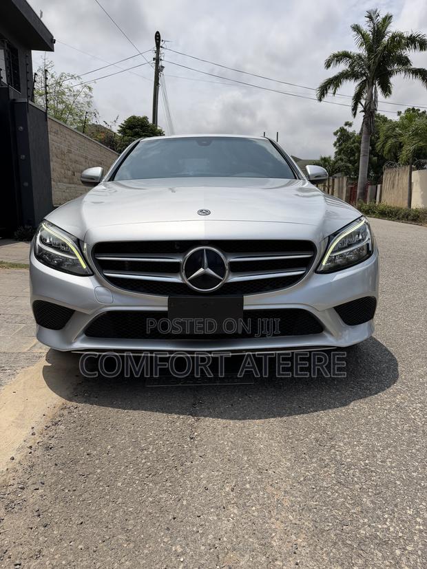 Mercedes-Benz C300 2020 Silver