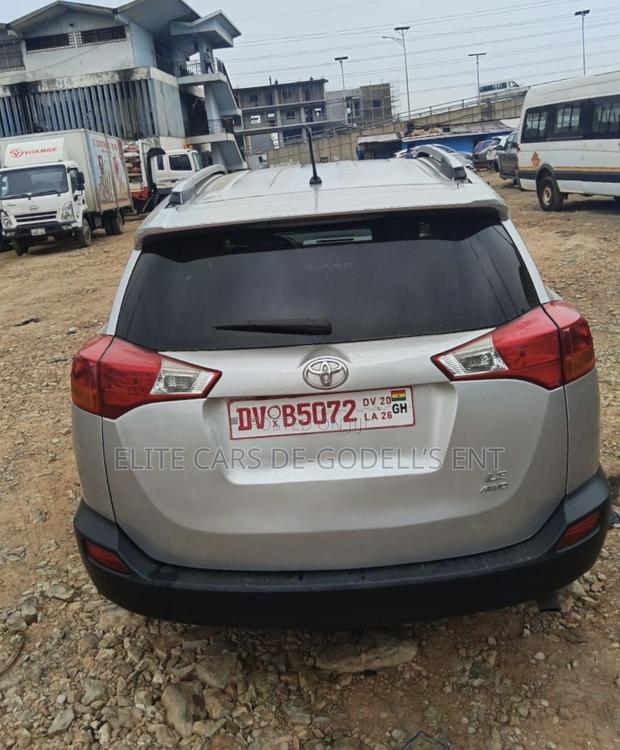 Toyota RAV4 LE 4dr SUV (2.5L 4cyl 6A) 2014 Silver