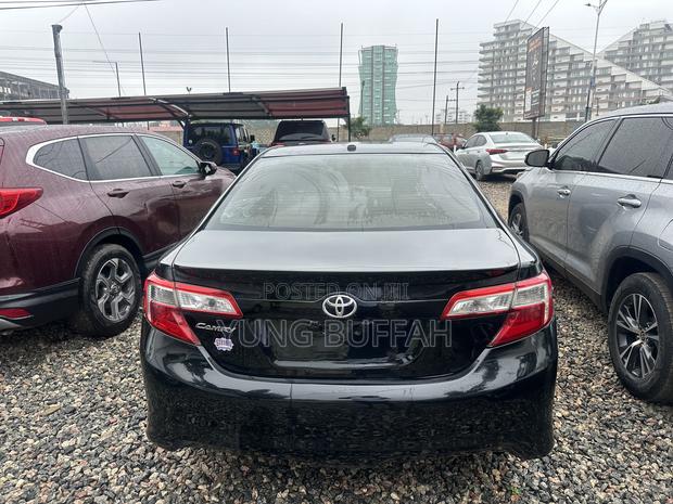 Toyota Camry SE 4dr Sedan (2.5L 4cyl 6A) 2014 Black