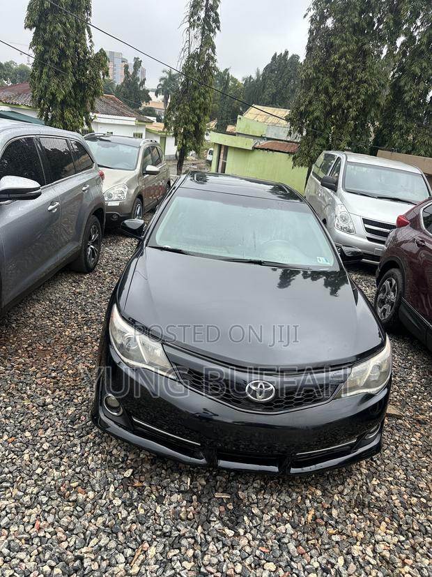Toyota Camry SE 4dr Sedan (2.5L 4cyl 6A) 2014 Black
