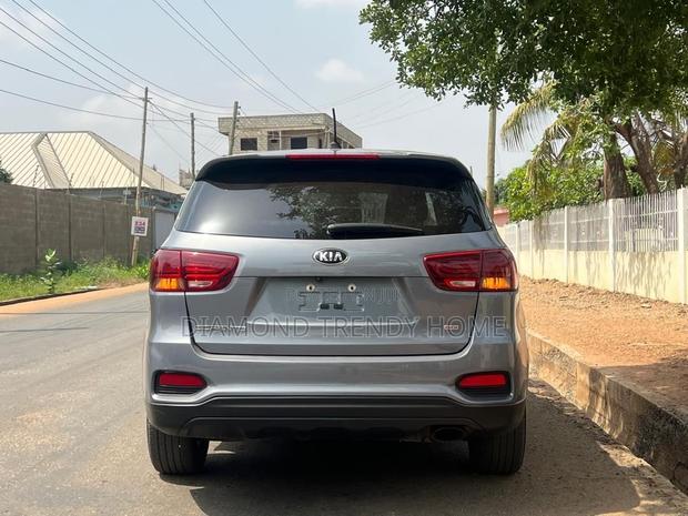Kia Sorento 2.4L LX AWD 2019 Gray
