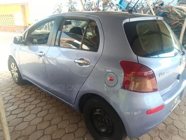 Toyota Vitz 1.3 FWD 3dr 2008 Blue