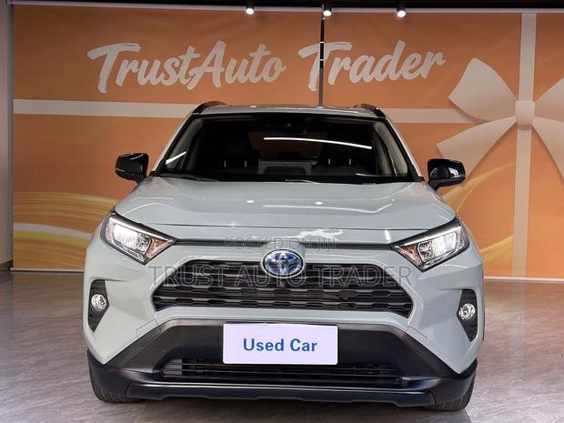 Toyota RAV4 Adventure AWD 2020 Green