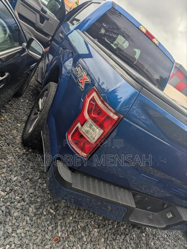 Ford F-150 2018 Blue