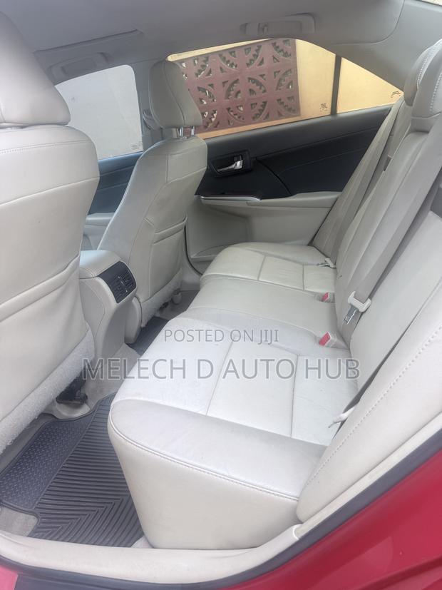Toyota Camry XLE 4dr Sedan (2.5L 4cyl 6A) 2014 Red