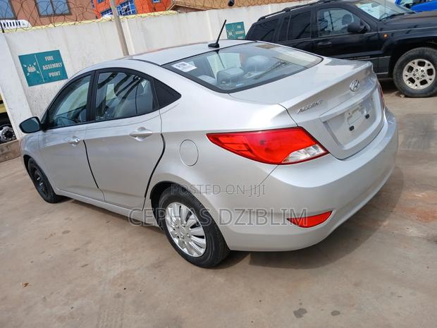 Hyundai Accent 2016 Silver