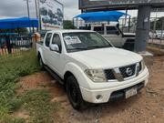 Nissan Navara 2016 White for sale