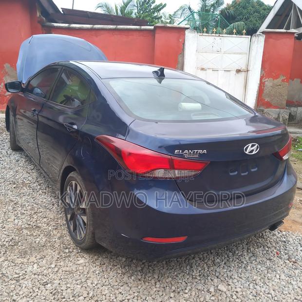 Hyundai Elantra 2015 Blue