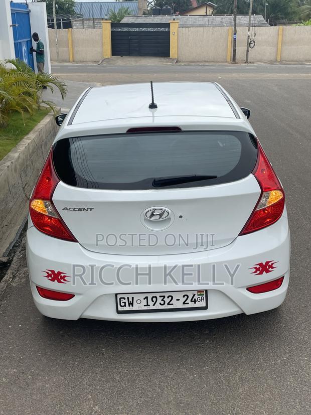 Hyundai Accent SE Sedan 2016 White