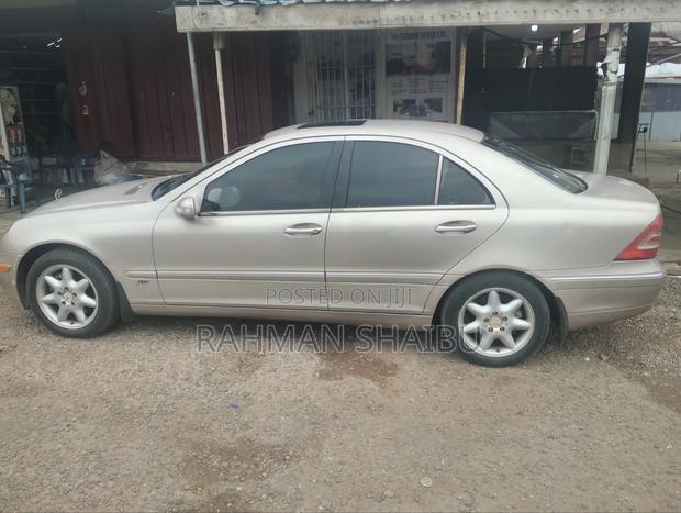 Mercedes-Benz C240 2005 Silver