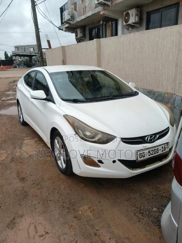 Hyundai Elantra 2013 White