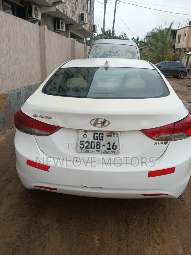 Hyundai Elantra 2013 White