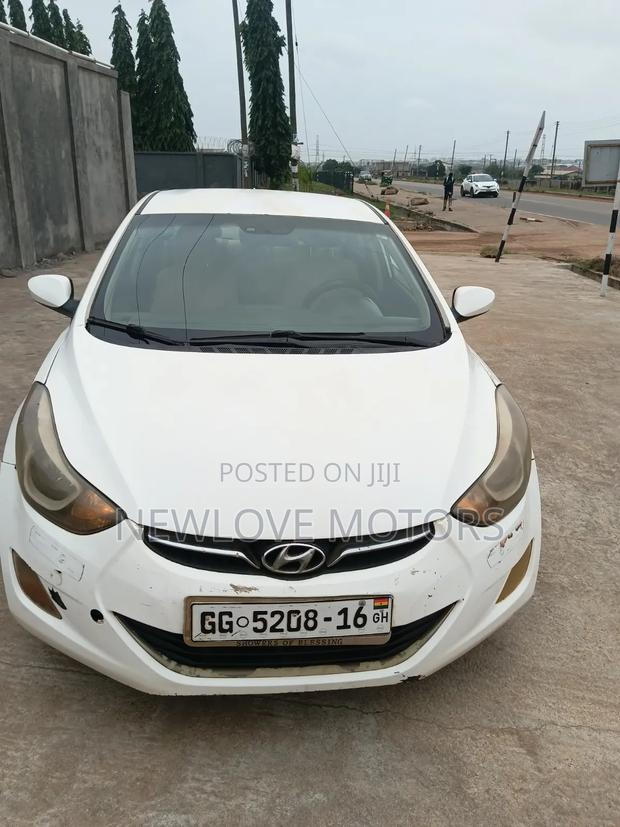 Hyundai Elantra 2013 White