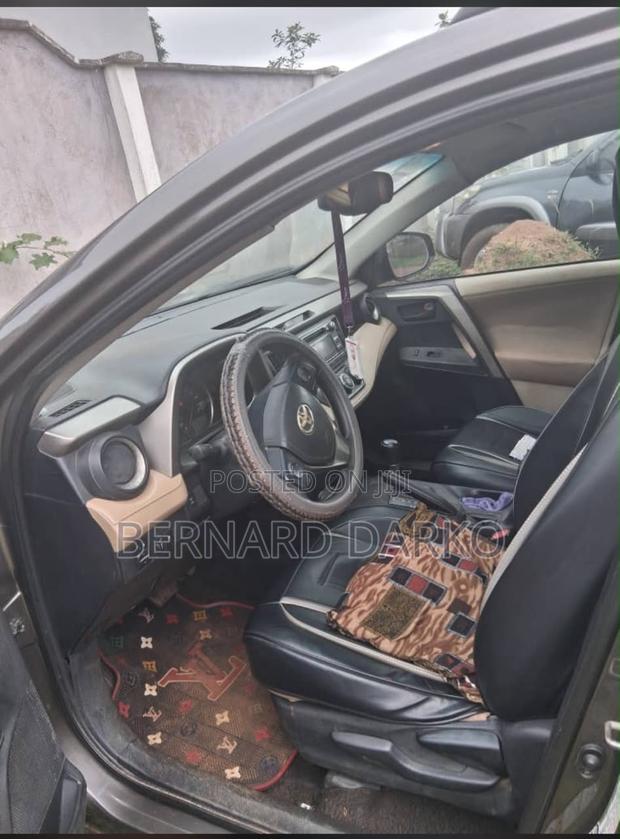 Toyota RAV4 2015 Gray